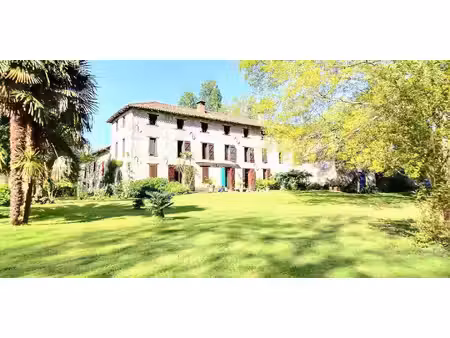 maison avec piscine urt (64)