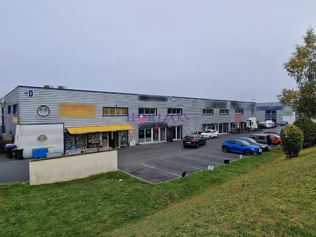 local commercial chambly 3 pièce(s) 186.54 m2