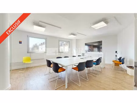 location bureau 446 m² à villeurbanne (69100)