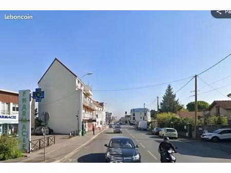 boutique 373 m² draveil