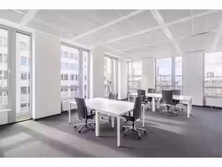 espace de bureau pour 15 employés à regus brecht