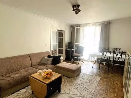 appartement 4 pièces de 79m² en centre-ville