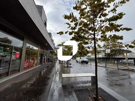 local commercial 152 m²