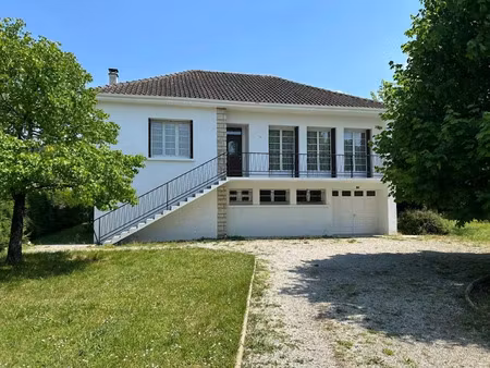 vente maison 5 pièces 113 m² à la rochefoucauld (16110)  185 000 €