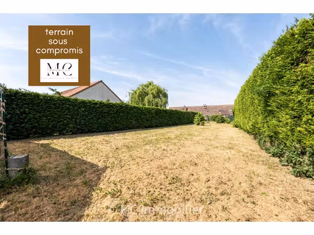 terrain à bâtir non viabilisé de 802 m2