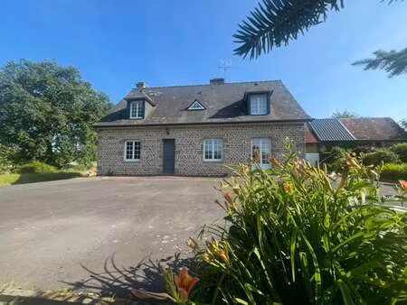 vente maison à isigny-le-buat (50540) : à vendre / 155m² isigny-le-buat