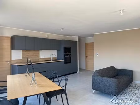 très bel appartement t4 au centre de charly