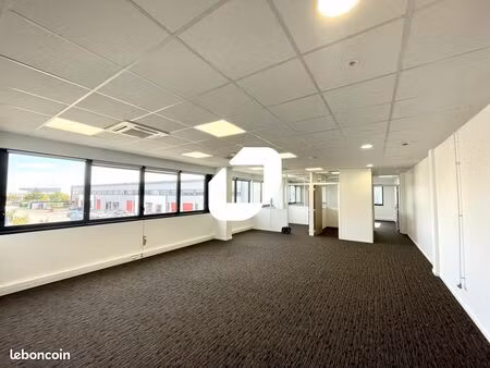 bureaux 115 m²