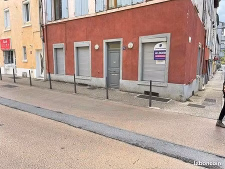 a louer local profesionnel