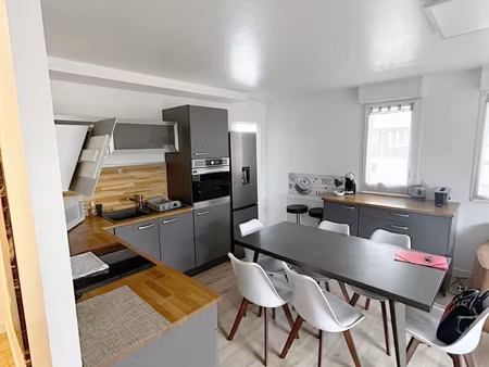 beau 2 pieces 46m2 avec terrasse 45m2 sud / ouest