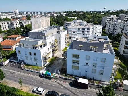 places de parking en sous-sol sécurisé disponible immédiatement à saint-priest