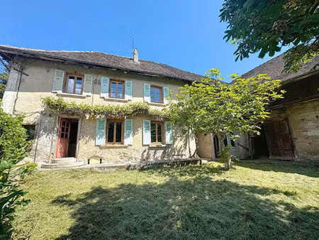maison bévenais 5 pièce(s) 105.98 m2