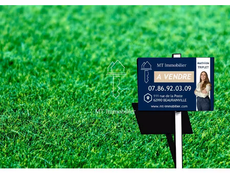 terrain constructible en plein centre de beaurainville