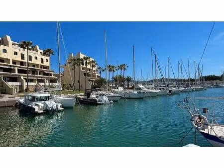 appartement ensoleillé avec vue imprenable sur le port – les marines de cogolin