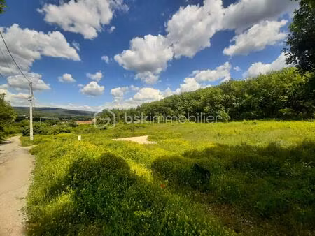 terrain de 800 m² à cereste