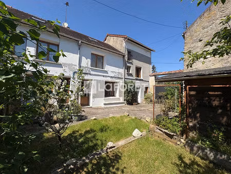 maison t8 près de gaillon sur montcient à vendre