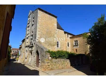 hôtel particulier classé de 400 m2 dans un des plus beaux villages du périgord noir