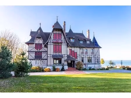 palais de 1000 m² en location villerville  france