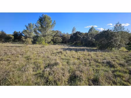 vente terrain 2820 m² galargues (34160)