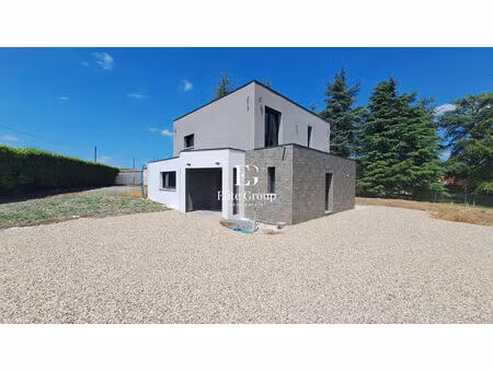 a vendre maison contemporaine barbezieux saint hilaire 4 pièces 134 m2