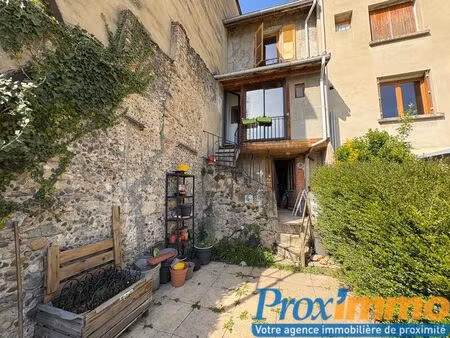 vente maison 4 pièces 84 m² saint-geoire-en-valdaine (38620)