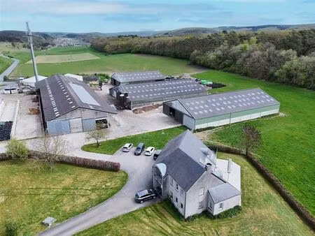 belle ferme en exploitation