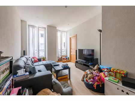 centre-ville nuits-saint-georges – appartement 3 pièces– emplacement recherché