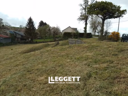 terrain nan pièce(s)  moncy