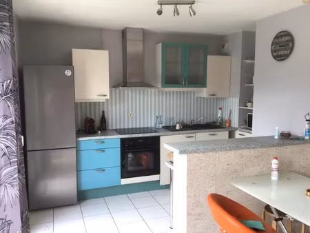 location meublée appartement 2 pièces 46 m² à saint-rémy-lès-chevreuse (78470)  1 100 €