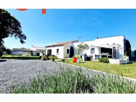 maison saint-sulpice-d'arnoult m² t-4 à vendre  279 300 €