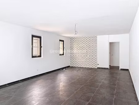 location locaux professionnels 57 m² à berre-l'etang (13130)  870 €