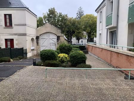 hyper centre d'amboise - appartement t3 - 70m2 - 2 balcons