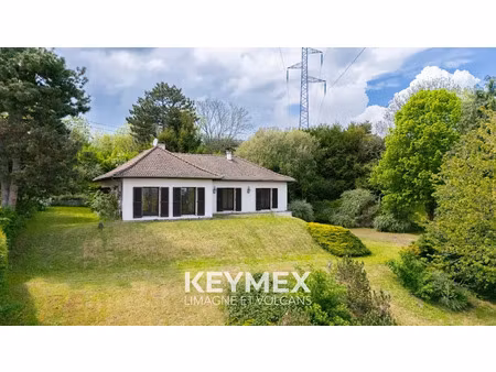 vente maison 5 pièces 161.14 m² à saint-genès-champanelle (63122)  385 000 €