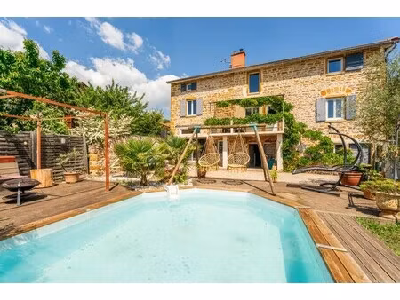 maison de luxe à vendre à nuelles