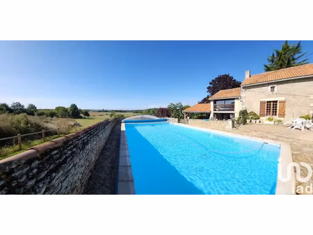 vente maison 5 pièces 200 m² à thurageau (86110)  200 000 €