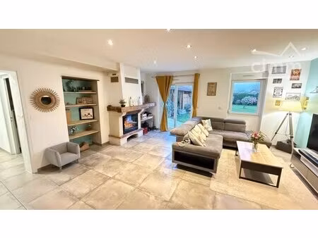 maison 6 pièces  4 chambres