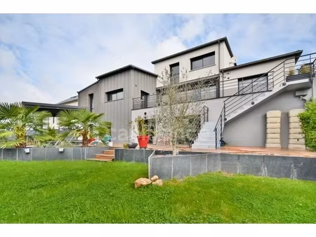 maison à vendre montreuil sous perouse (35) maison moderne