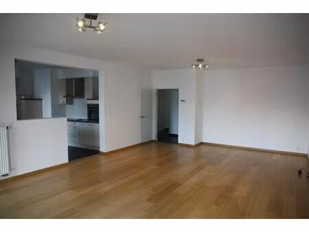 roodebeek - superbe appart 3 ch/2sdb - parking