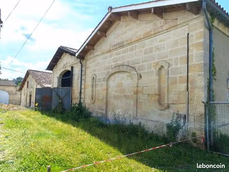 maison 2 pièces 150 m²