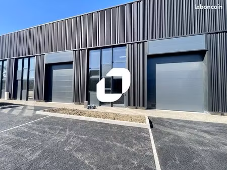 local d'activité 281 m²