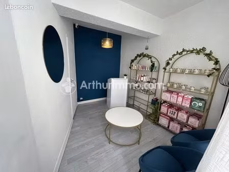 local commercial 32 m² trévoux