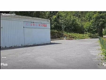 local commercial à louer