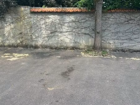 location place de parking sécurisé – nogent-sur-marne quartier baltard