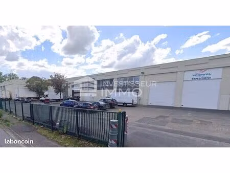 local industriel 536 m²