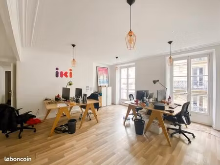 bureaux 110 m²