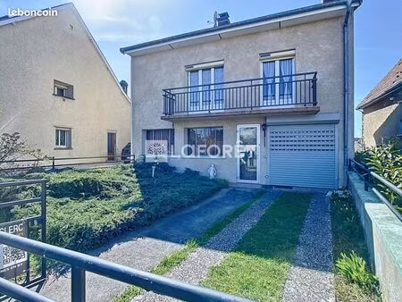 maison 7 pièces 132 m²