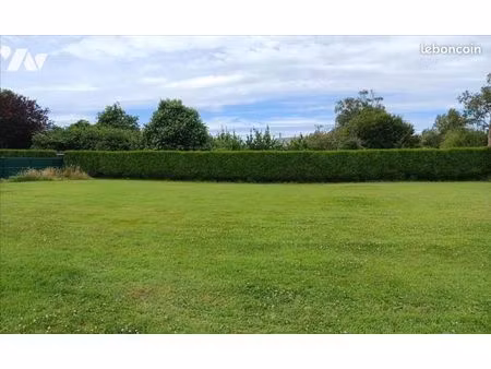 terrain 1077 m² angoville en saire