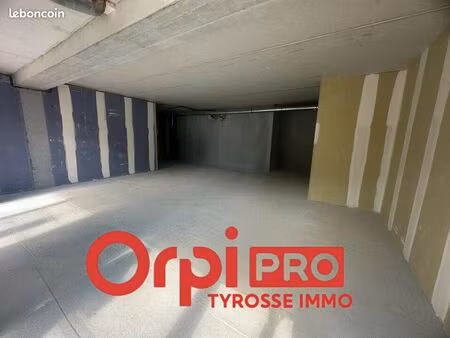 local commercial 78 m²