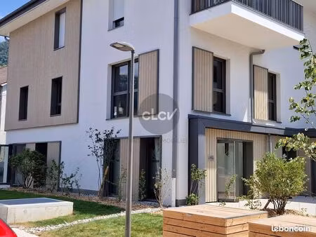 local commercial 134 m² cusy