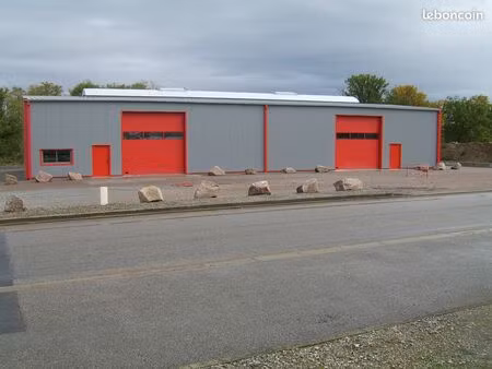 bâtiment industriel 600m²